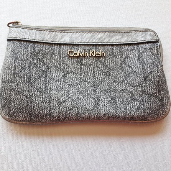 Silver Calvin Klein Wristlet Pouch Preowned - Picture 1 of 3